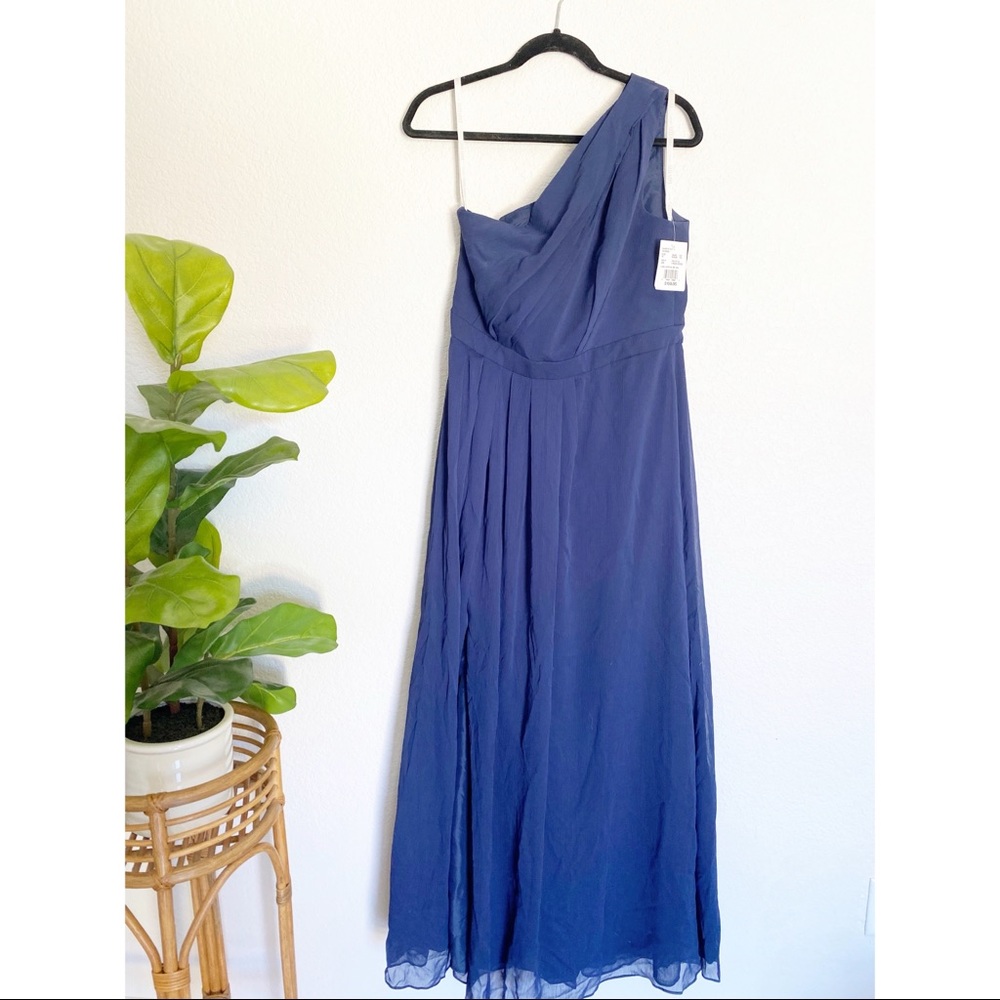 Elegant One-Shoulder Blue Dress